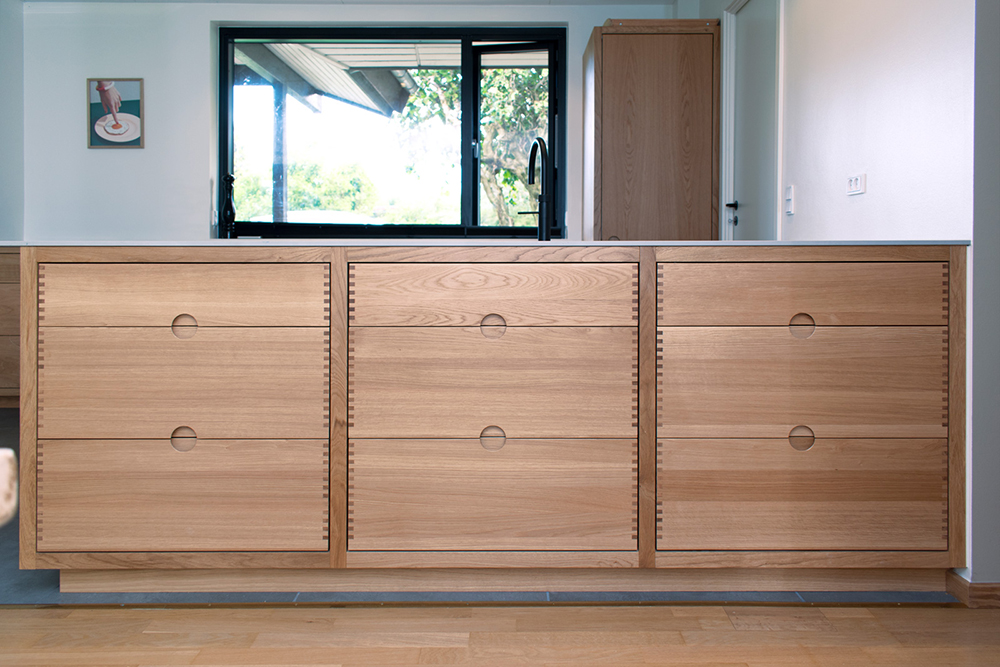 Køkken med grebsfri skuffer