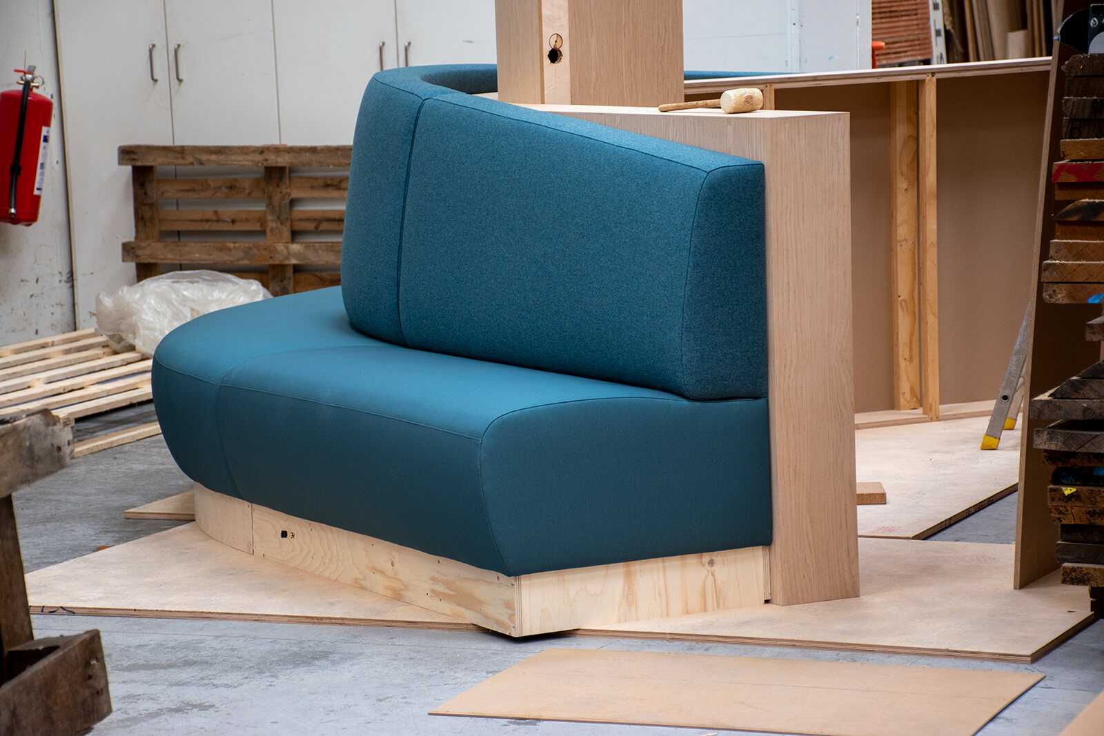 Skranke på værksted